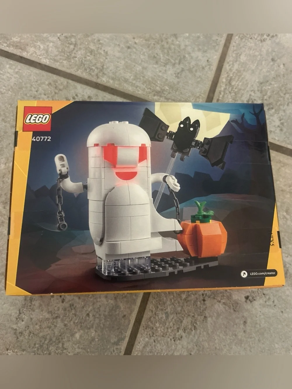 Lego Creator White Ghost with Orange Pumpkin and Black Bat